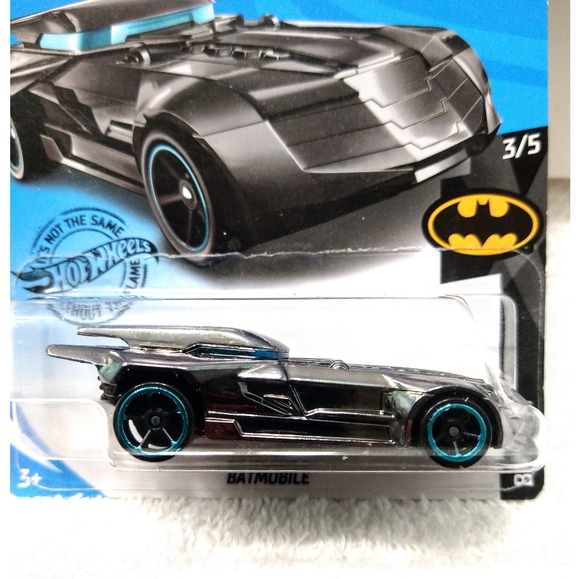 Hot Wheels 'Batmobile' 2017 Dark Chrome Edition - 1:64 Scale *NEW* - Picture 3 of 4